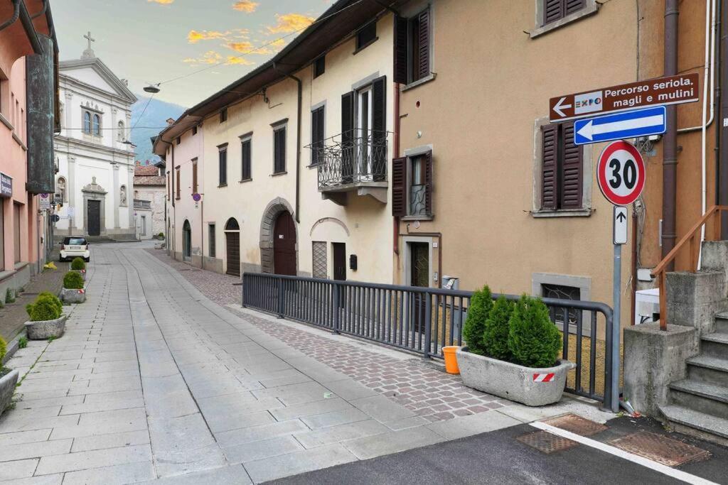 Borgo Di Terzo Bifocale In Centro Storico Check In 24H Fast Wi-Fi Bus 500M Leilighet Eksteriør bilde